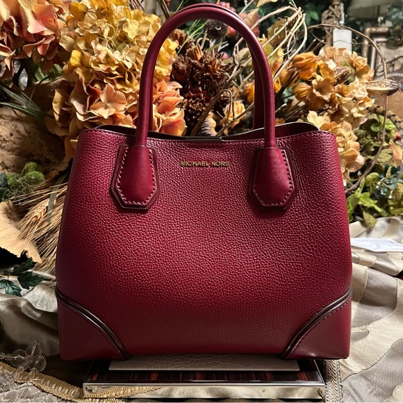 SOLD Michael Kors Mercer Gallery Small Studio Satchel - Picture 3 of 12